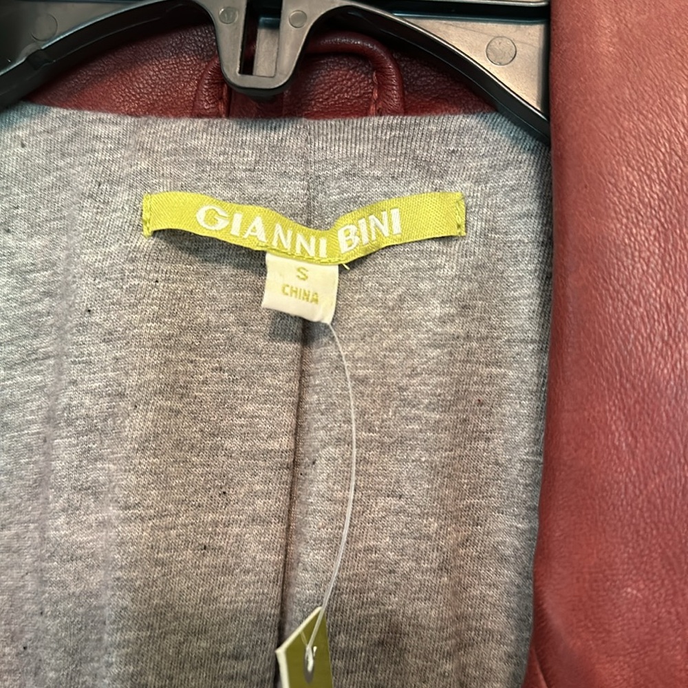NWT Gianni Bini red leather jacket - Picture 8 of 12